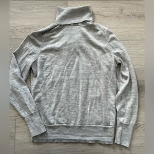 GAP 100% Merino Wool Sweater Grey Women’s Medium M